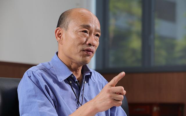 蓝狮平台登录:韩国瑜叹台湾困境多却遭绿营围剿,吴宗宪轰:当台湾人都是鸵鸟吗